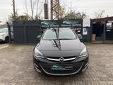 Opel Astra J Sports Tourer Exklusiv - Opel Astra Exklusiv mit Benzin-Antrieb