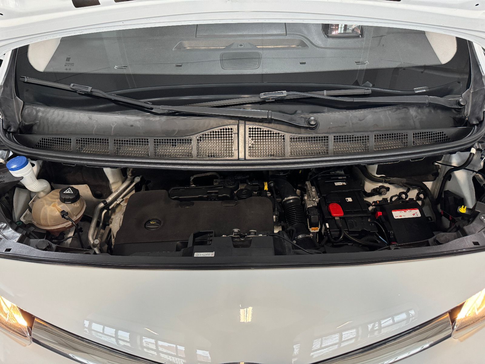 Fahrzeugabbildung Toyota Proace Verso L2 Shuttle Comfort Automatik Voll