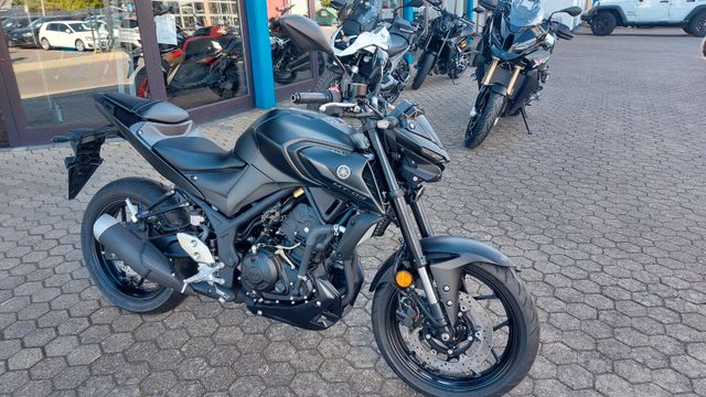 Yamaha MT -03  Euro 5 Tageszul.  Blau + Schwarz