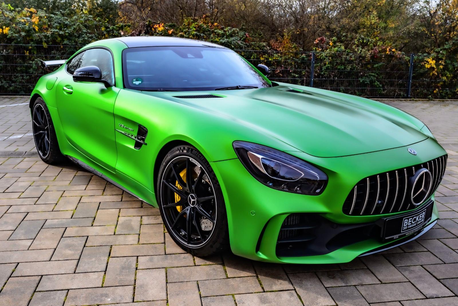 Mercedes-Benz AMG GT R