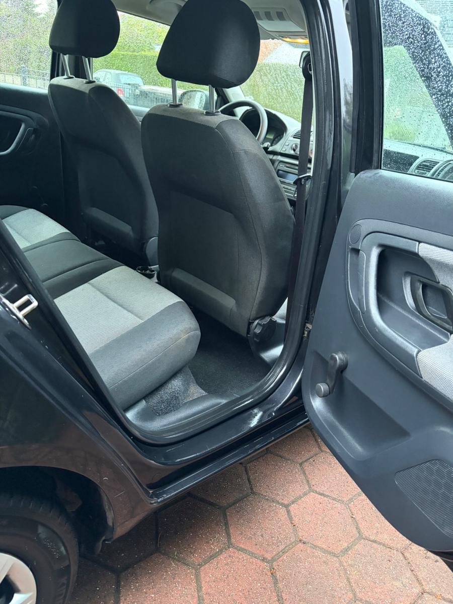Skoda Fabia 2010 — photo 12