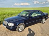 Mercedes-Benz A 124 E 220 Cabrio azuritblau Leder beige  - gebrauchte Mercedes-Benz E 220 aus dem Jahr 1996