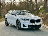 BMW X2 sDrive 18d Aut *M Sport*PANO*Garantie*19Zoll* - BMW mit Diesel-Antrieb: Geländewagen, Garantie