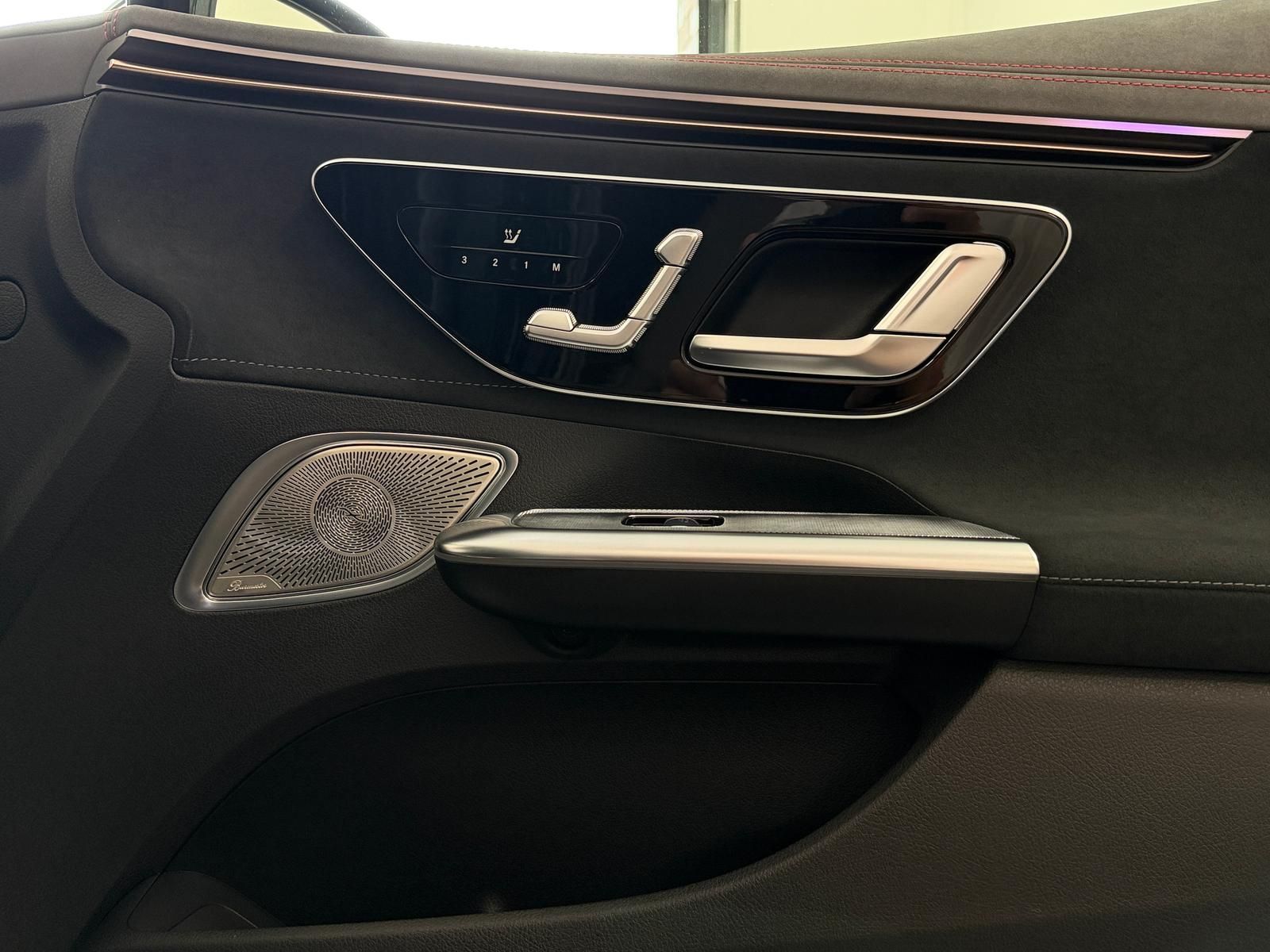 Mercedes-Benz EQE 500 4M AMG D.Light Distronic Pano SOH_99% foto 18