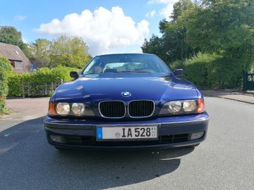 BMW 528 - 10