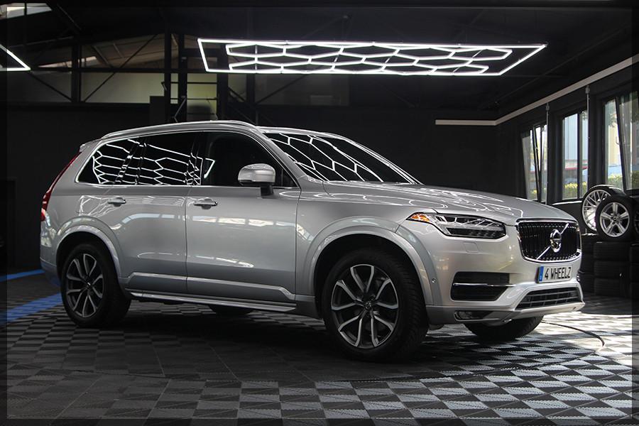 Volvo XC90 T6 Momentum NAVI / PANO / CAM