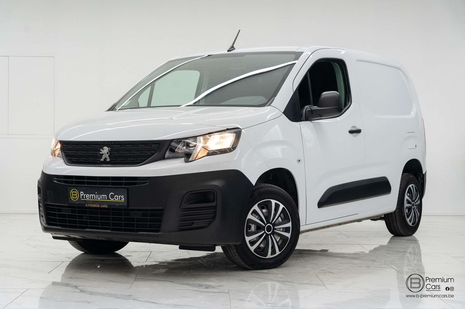 Peugeot Partner 1.5 HDI! Bluetooth, Cruise, Airco! Garan