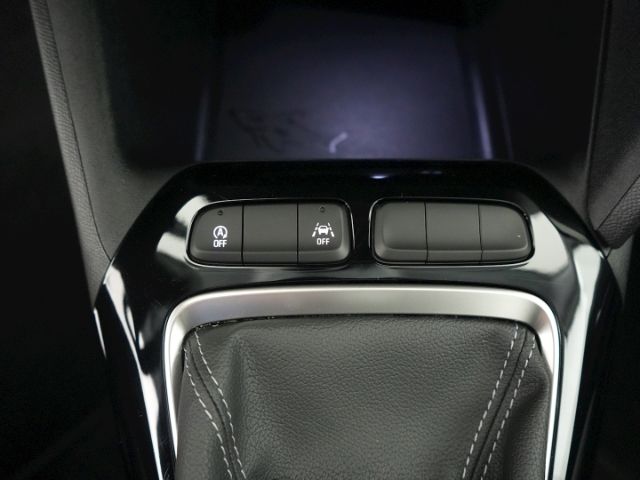 Corsa F FACELIFT+LED+RÜCKFAHRKAMERA+SITZHEIZUNG+