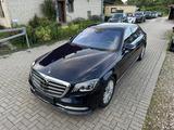 Mercedes-Benz S 560 4M-LED-PANO-SPUR-HEAD UP-BURMESTER-DTR+ - Mercedes-Benz S 560: Limousine