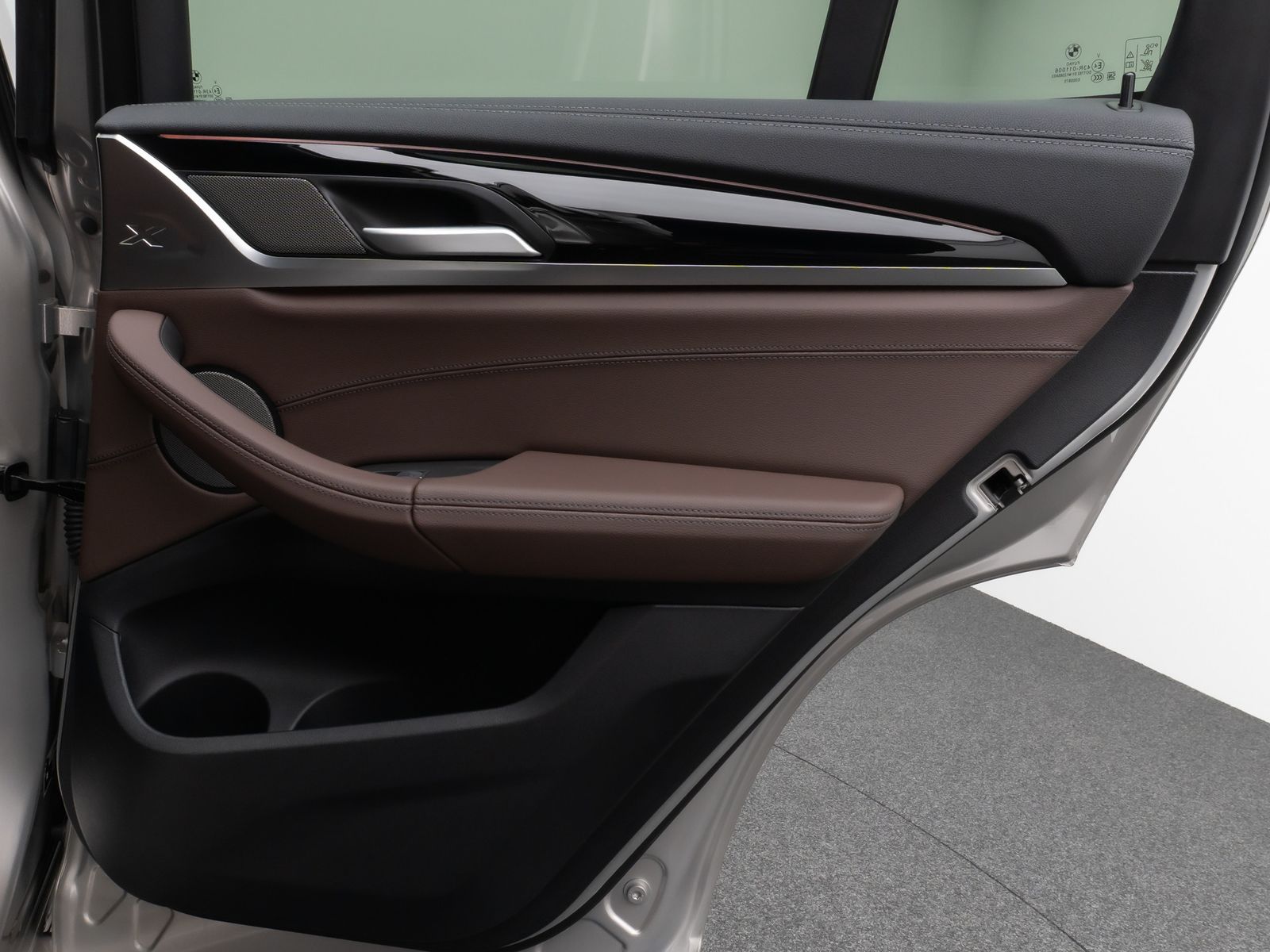Fahrzeugabbildung BMW iX3 Impressive M Sport Panorama 360°HUD DAB H/K