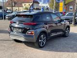 Hyundai KONA 1.6 T-GDI Style 4WD Allwetter Kamera - Hyundai KONA mit Benzin-Antrieb: Schwarz, mit Klimaautomatik