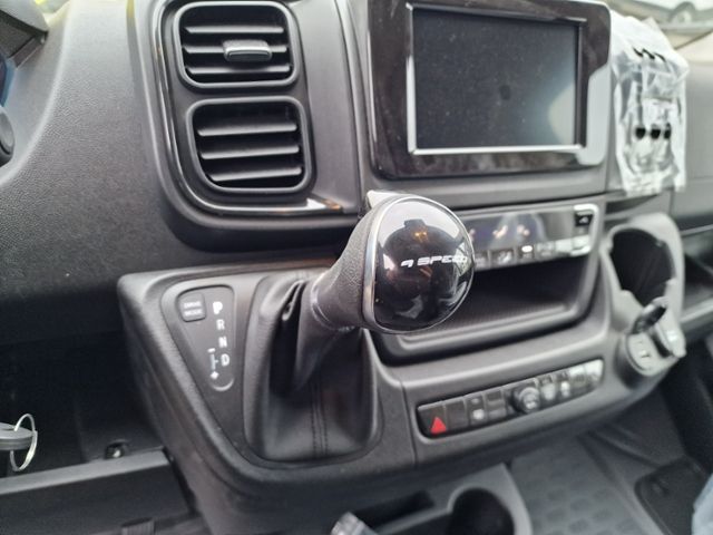 Fahrzeugabbildung Fiat Ducato Rollstuhltranporter Lift 4 Rollstühle