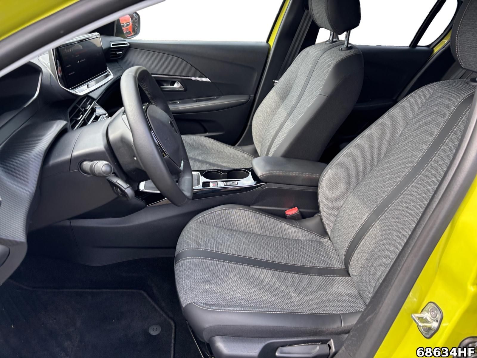 Fahrzeugabbildung Peugeot 208 Allure 1.2 PureTech 74kW*PDC*LED*DAB*