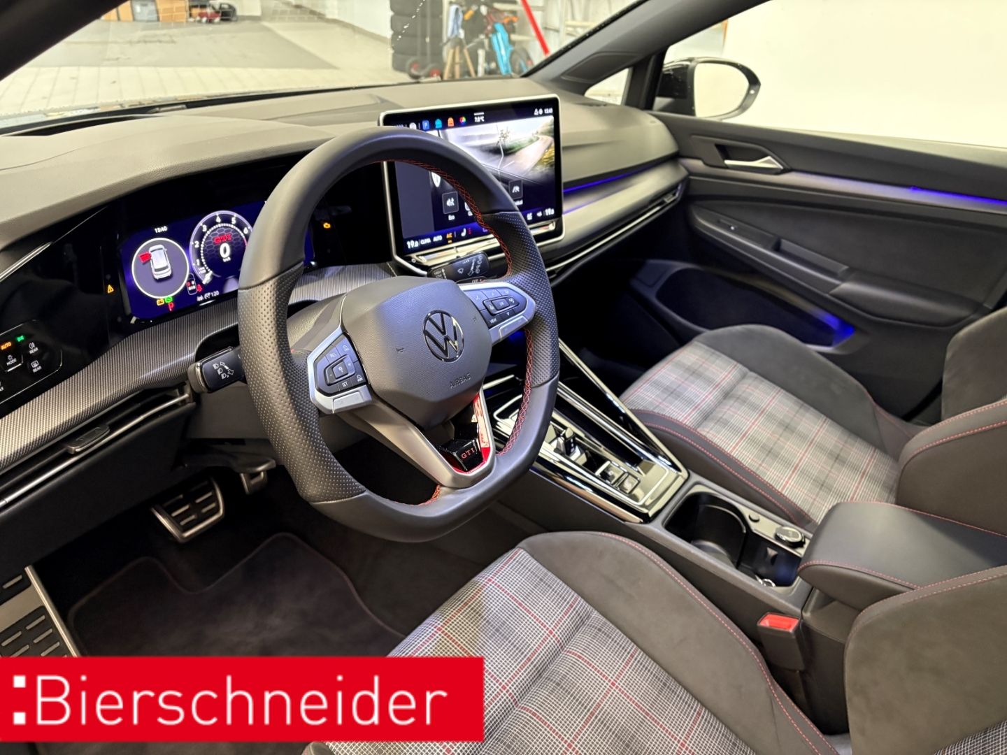 Volkswagen Golf GTI 8 2.0 TSI DSG FACELIFT! ALU 19 ACC Matr foto 12
