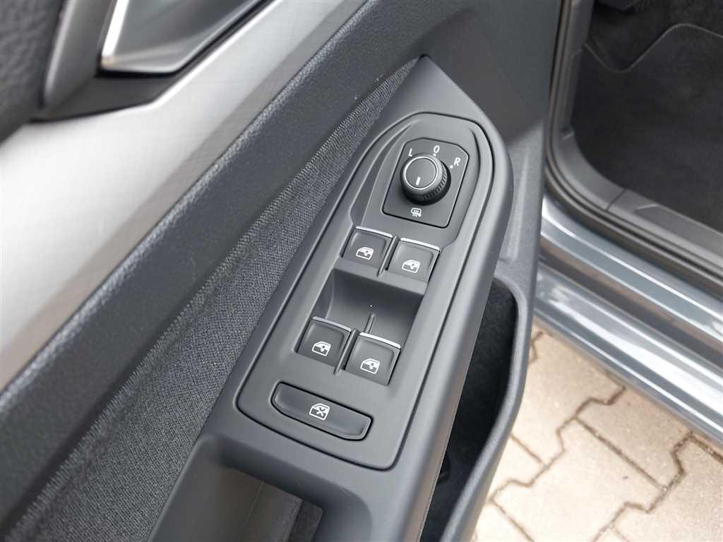 Volkswagen Golf Variant Life 2.0 TDI DSG Navi AHK Sitzhz, миниатюра 13
