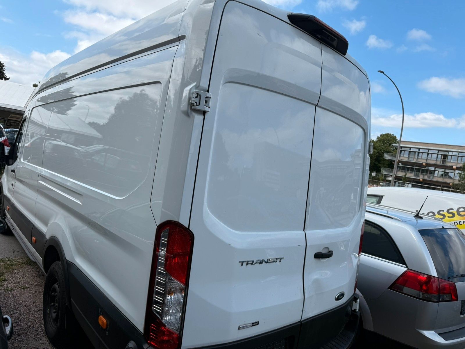Fahrzeugabbildung Ford Transit Kasten 350 L4 Trend