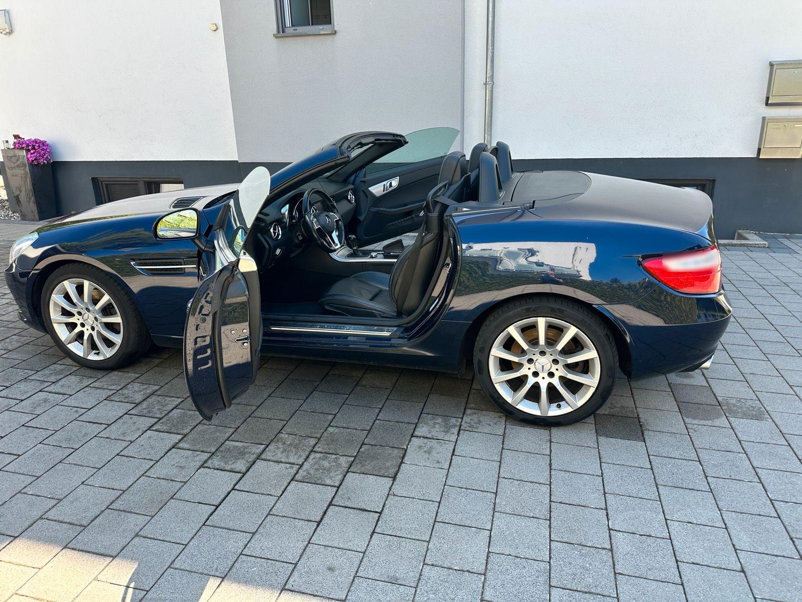 Mercedes-Benz SLK 200