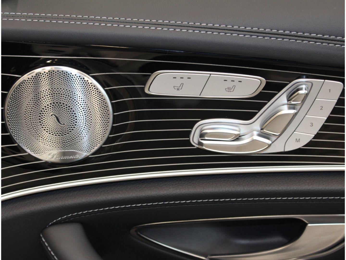 Fahrzeugabbildung Mercedes-Benz E 63 AMG S 4Matic+ Drivers*Pano*160k NP*VOLL