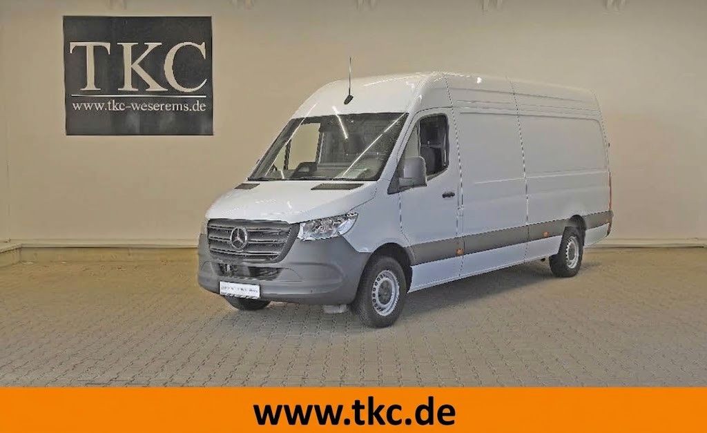 Image of Mercedes-Benz Sprinter