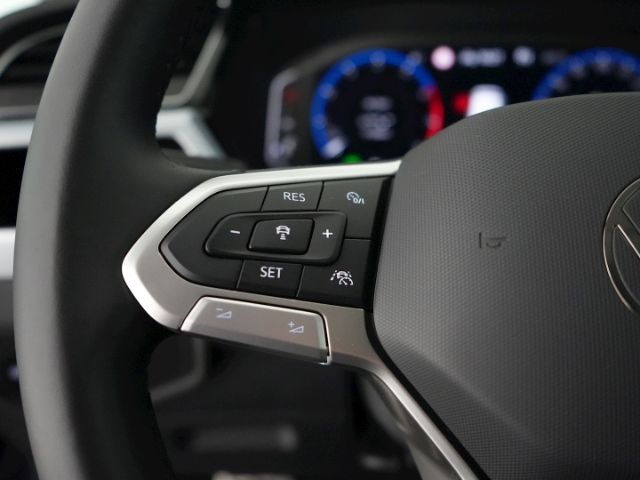 Touran COMFORTLINE TSI DSG 7-SITZER+LED+NAVI+RÜC