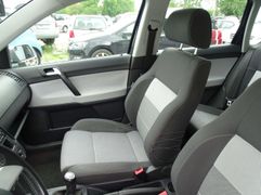 Fahrzeugabbildung Volkswagen Polo Fun Cross TÜV-NEU / 8-FACH-BEREIFT / SCHECK