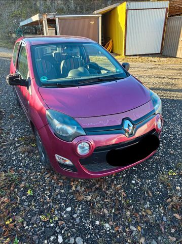 Renault Twingo in Himbeerrot Metallic