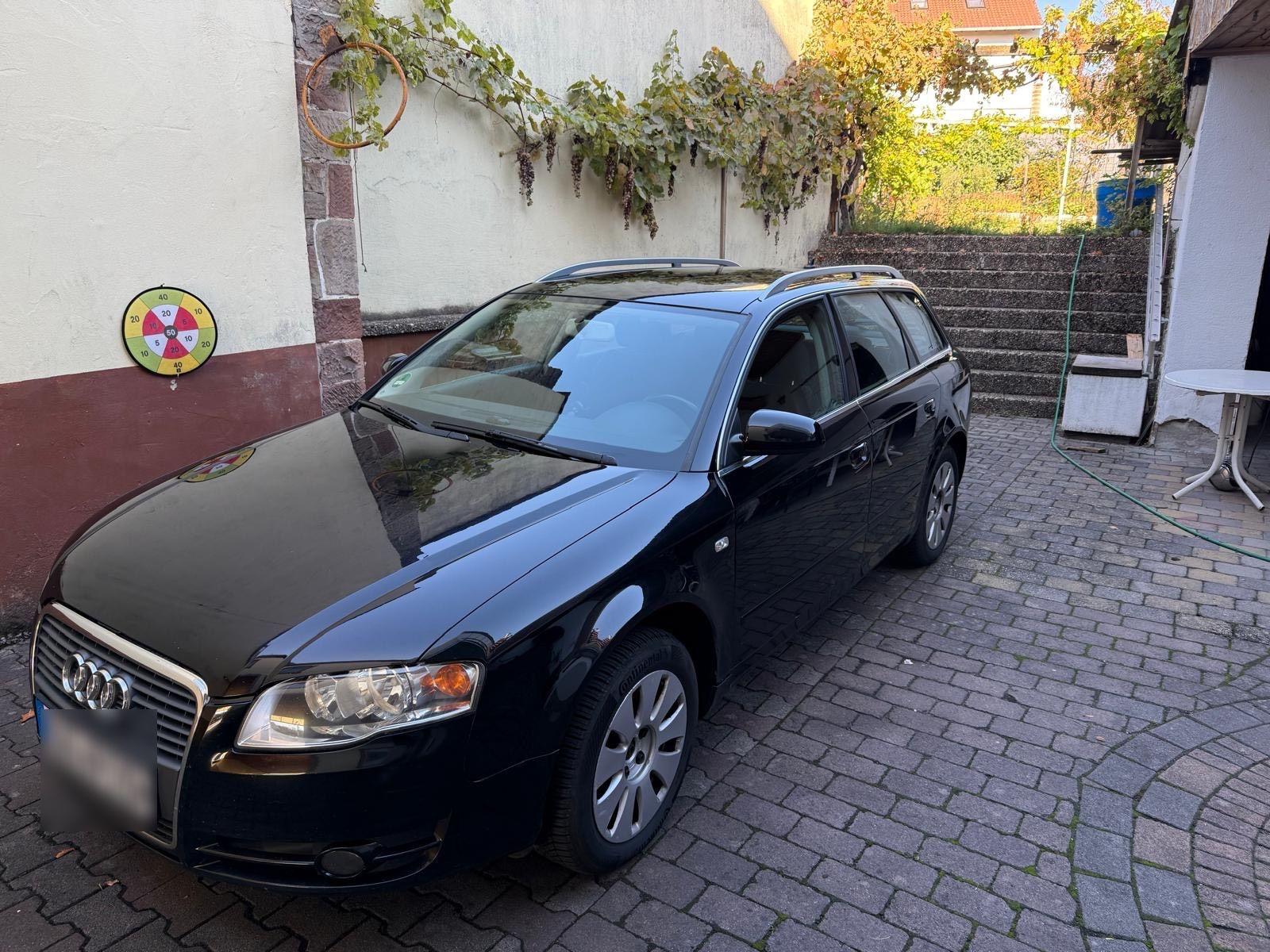 Audi A4 2007 — вигляд ззаду