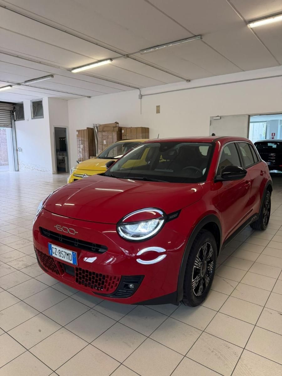Other FIAT - 600 - Hybrid DCT MHEV POP imagem 2