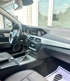 Mercedes C 220 - 11