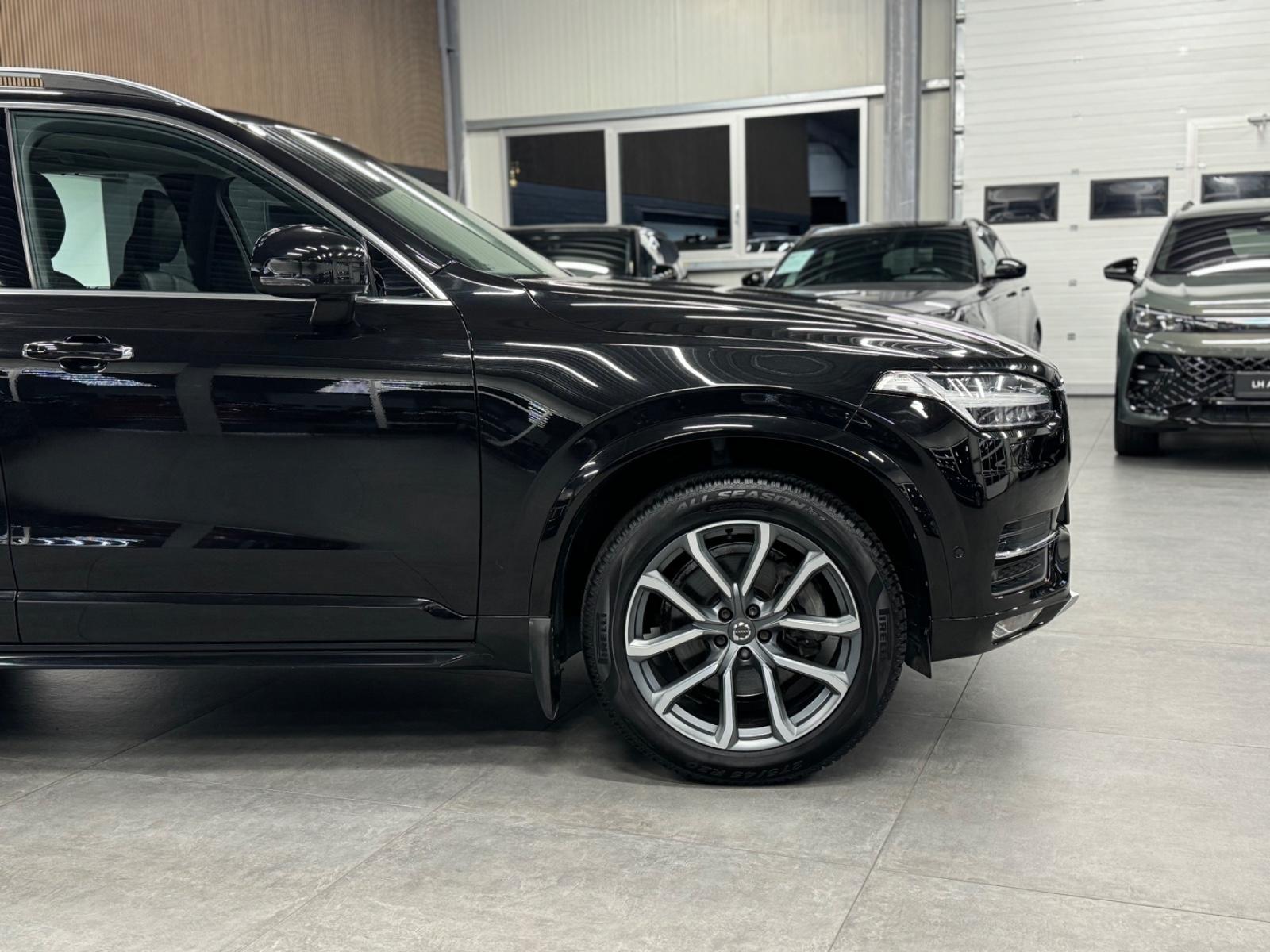 Volvo XC 90 Momentum AWD Navi SHZ LHZ LED 7-Sitzer