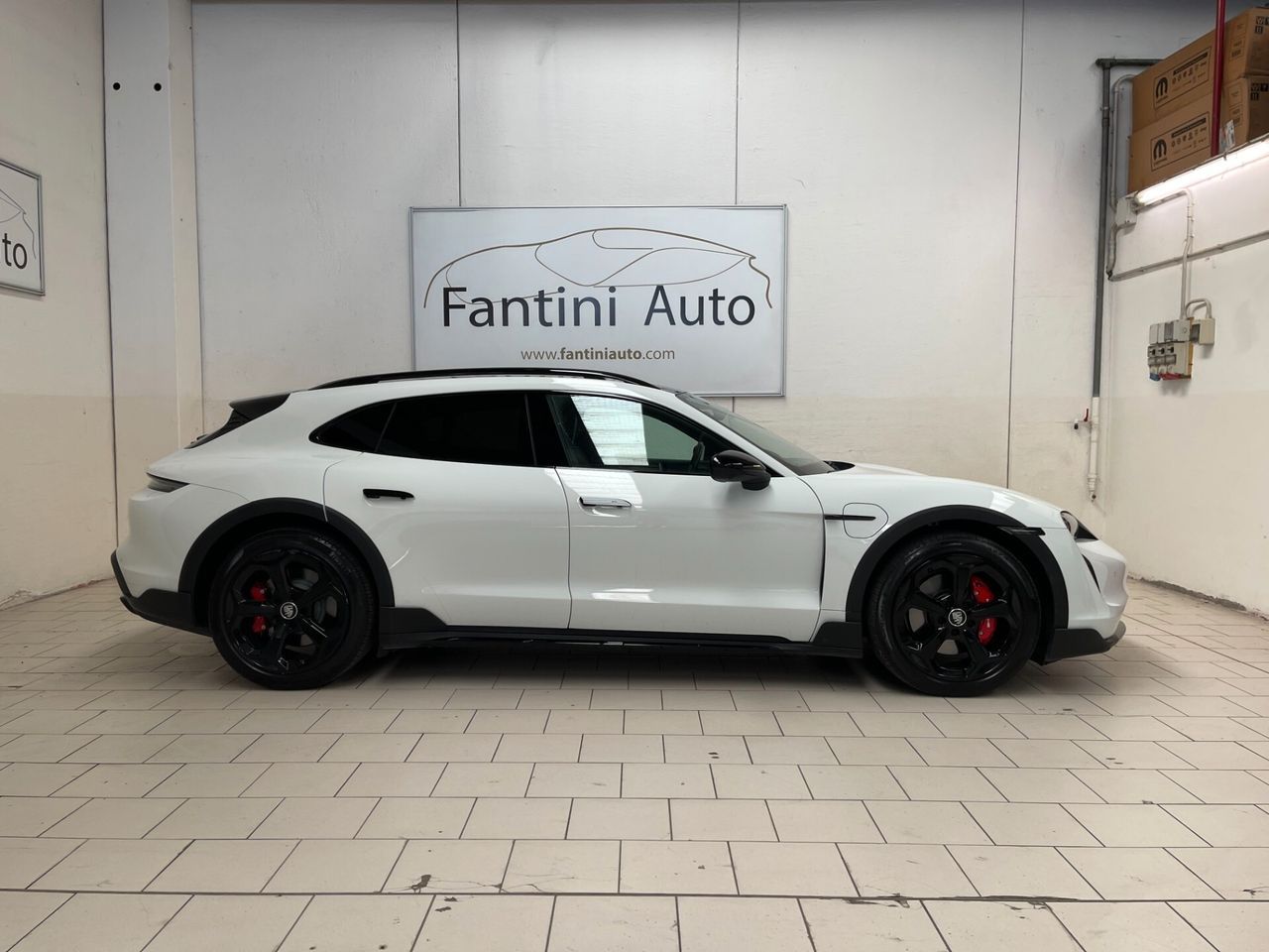 Porsche Taycan 4 Cross Turismo-LEGGI SOTTO imagem 2