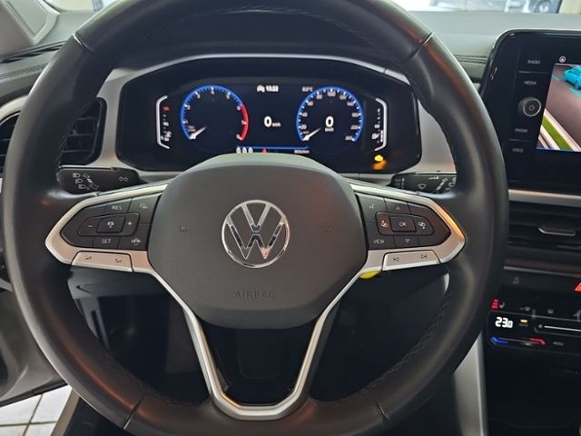 Fahrzeugabbildung Volkswagen T-Roc 1.5 TSI Life KLIMA SHZ PDC LM18 VORB.NAVI