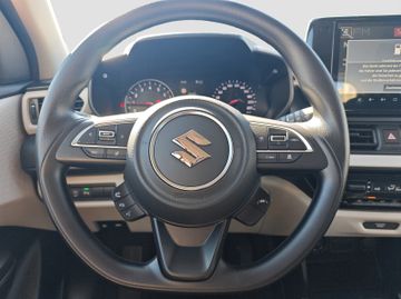 Fotografie 11 des Suzuki Swift 1.2 Club Kamera LED Navi ACC Carplay