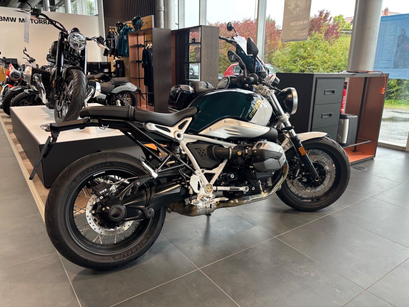 Fahrzeugabbildung BMW R nine T Pure Option 719
