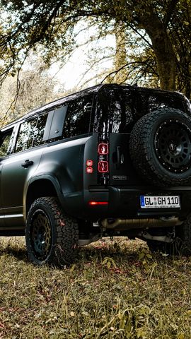 Land Rover Defender 110 P400 First Edition