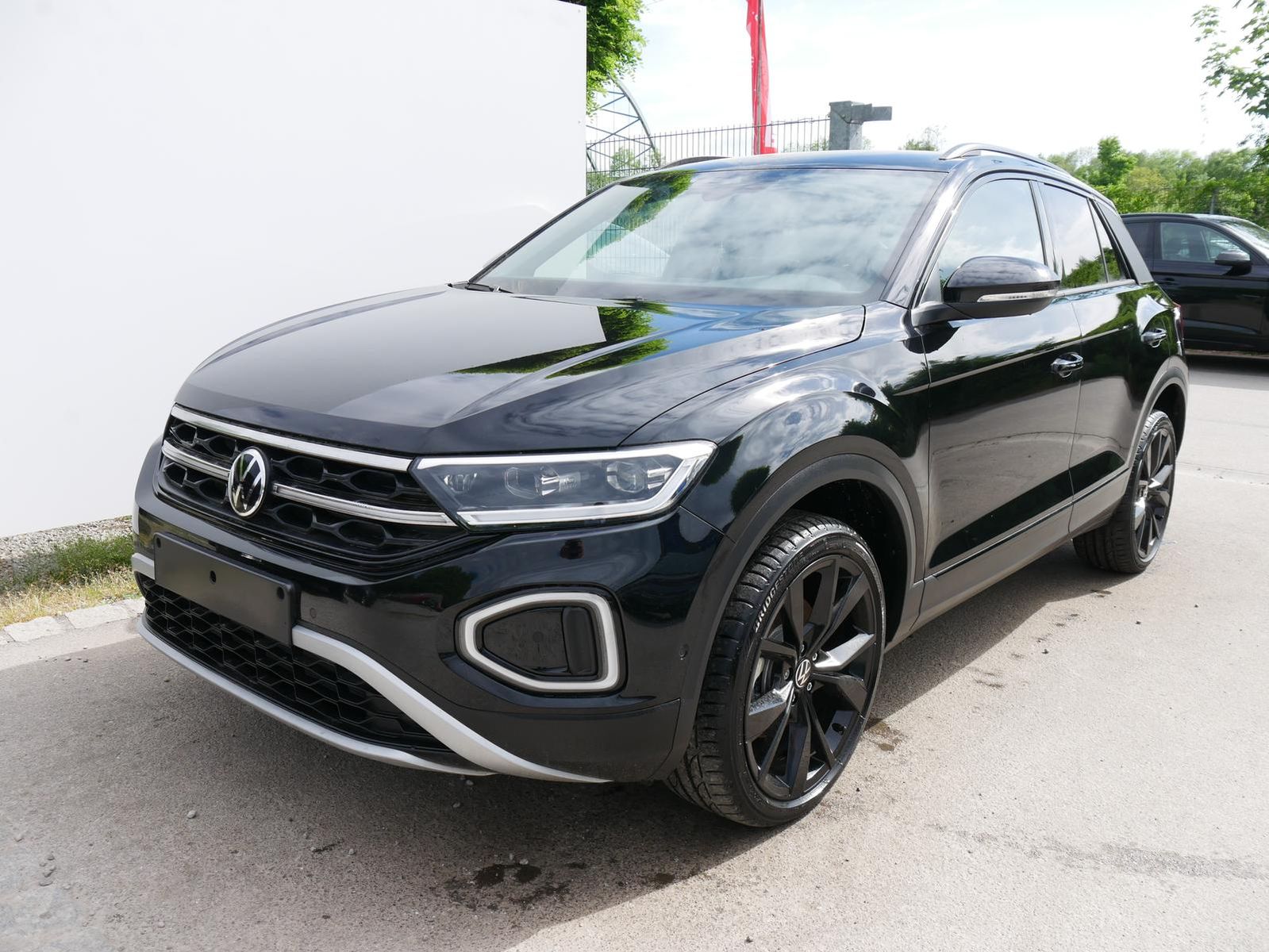 Volkswagen T-Roc Black Style 1,5 TSI DSG*AHK*ACC*MATRIX-LED imagem 2