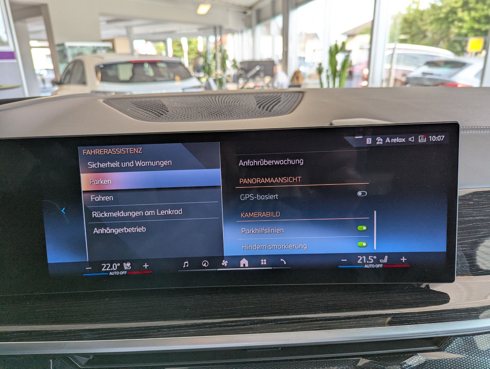 Fahrzeugabbildung BMW X5 40 d xD M-Sport Innov. Travel Merino AHK 21"