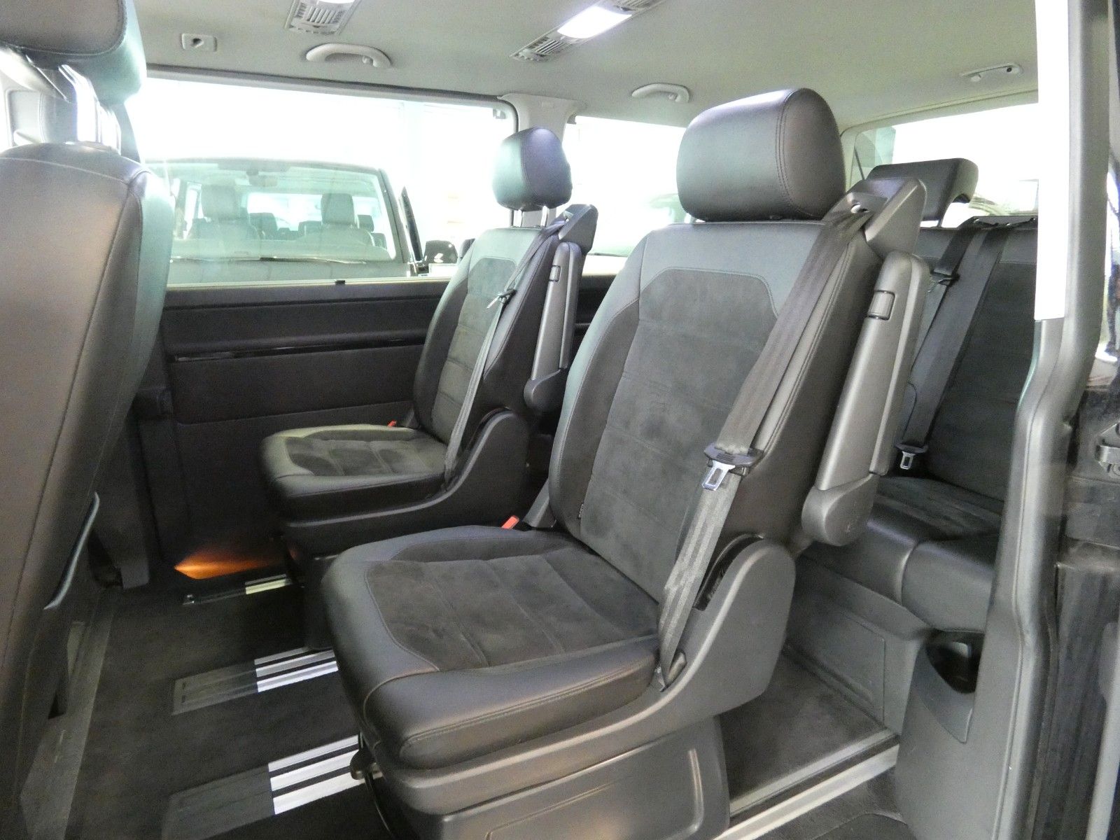 Volkswagen T6 Multivan 4Motion Highline 7-Stzr Autom. Kamer foto 14