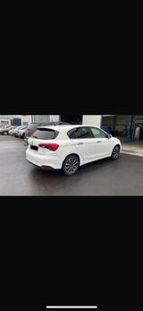Fiat Tipo 1.4 Lounge // TÜV NEU, NAVI, SIT... - Fiat Tipo von privat