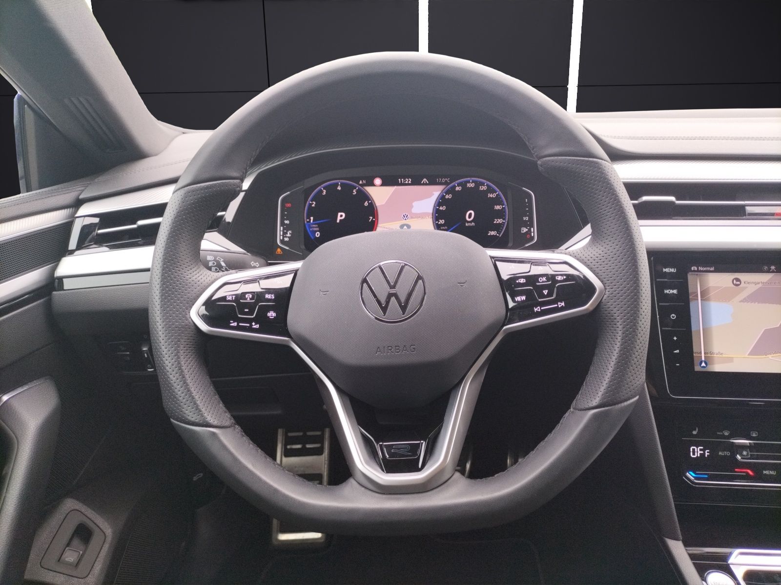 Fahrzeugabbildung Volkswagen Arteon SB TSI R-Line DSG Matrix AHK Navi AID ACC