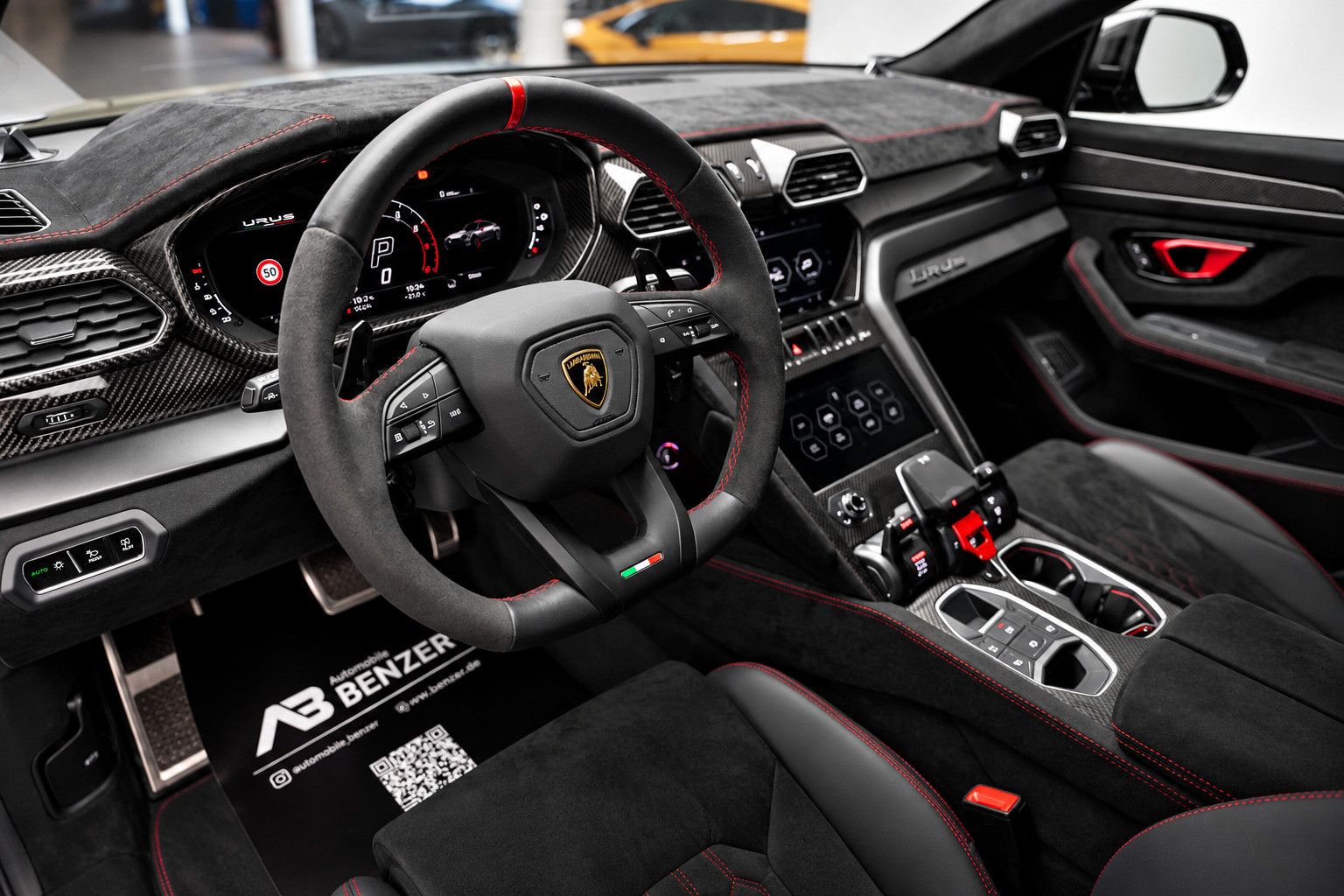 Fahrzeugabbildung Lamborghini Urus Performante *Carbon*Akrapovic*Alcantara*B&O