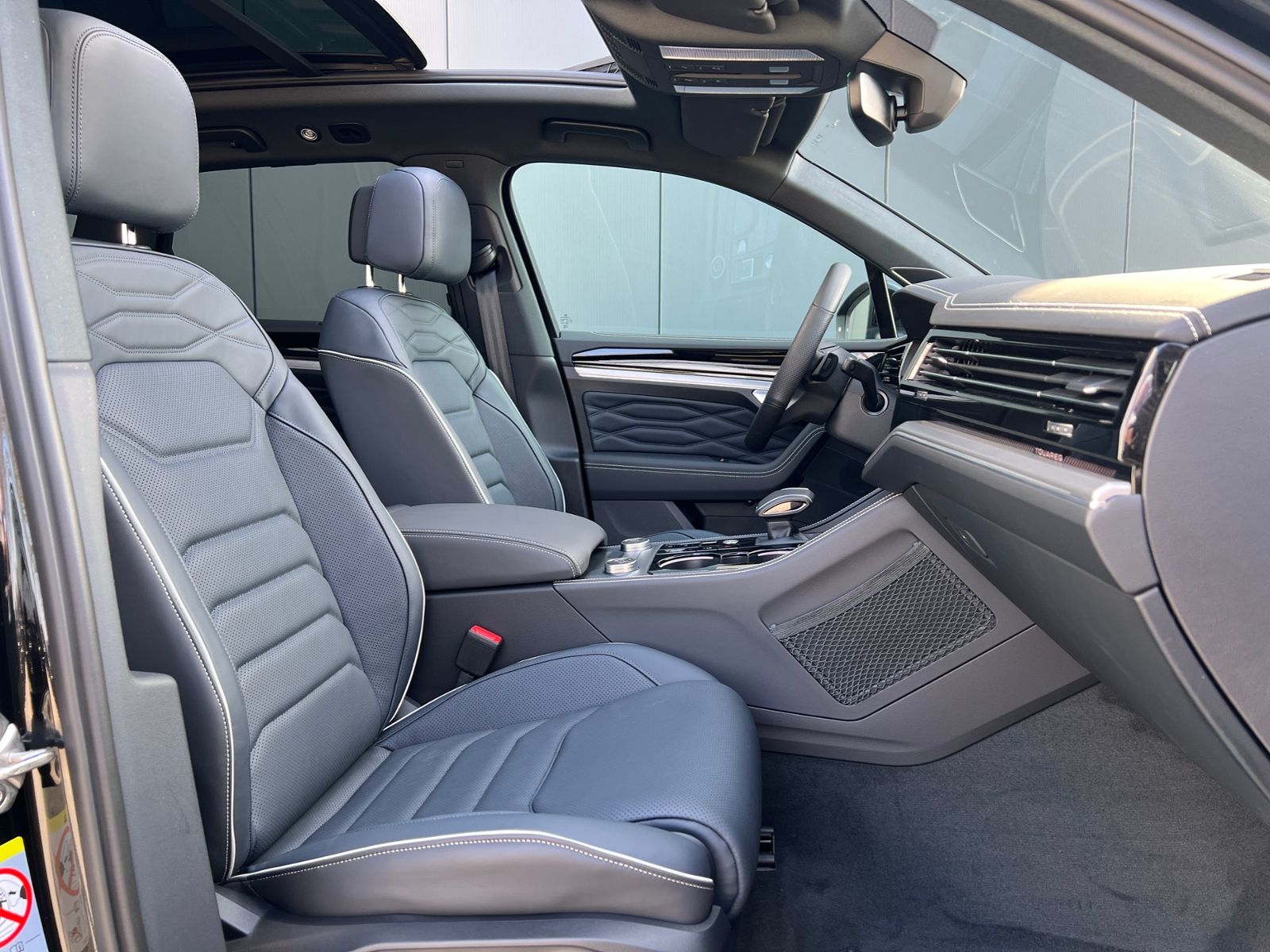 Fahrzeugabbildung Volkswagen Touareg R-Line FINAL EDITION 3.0 TDI 4MOTION
