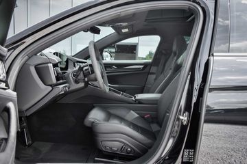 Porsche Panamera - 8
