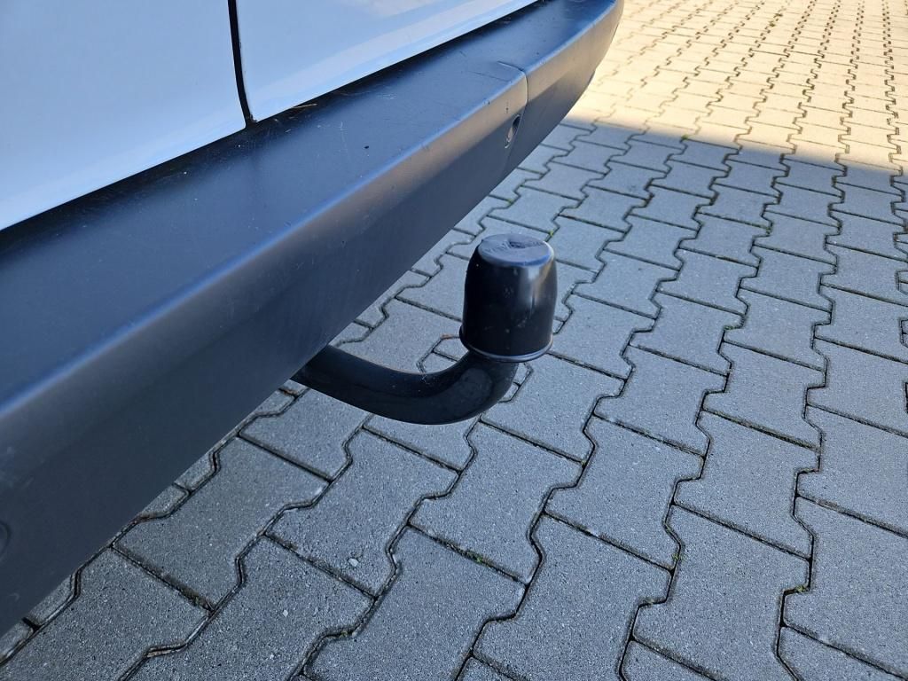 Fahrzeugabbildung Mercedes-Benz Vito 114 Kasten extralang AHK RFK Klima Flügeltü