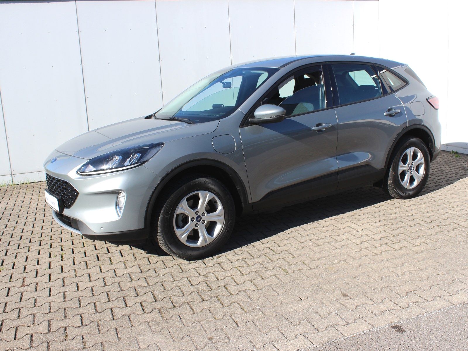 Fahrzeugabbildung Ford Kuga Plug-In Hybrid Cool & Connect 2,5 Duratec
