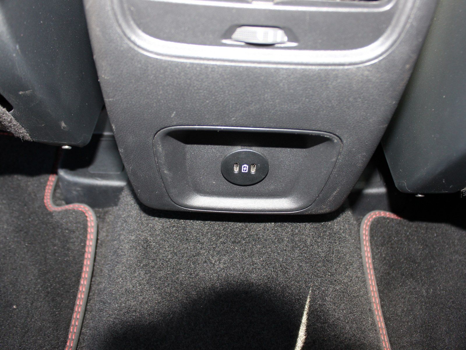 Fahrzeugabbildung Ford Kuga Plug-In Hybrid ST-Line 2,5 Duratec