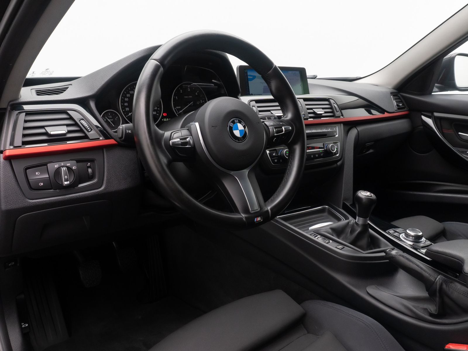 Fahrzeugabbildung BMW 320d Sport Line PDC Bi-Xenon HiFi NaviPro Lordos