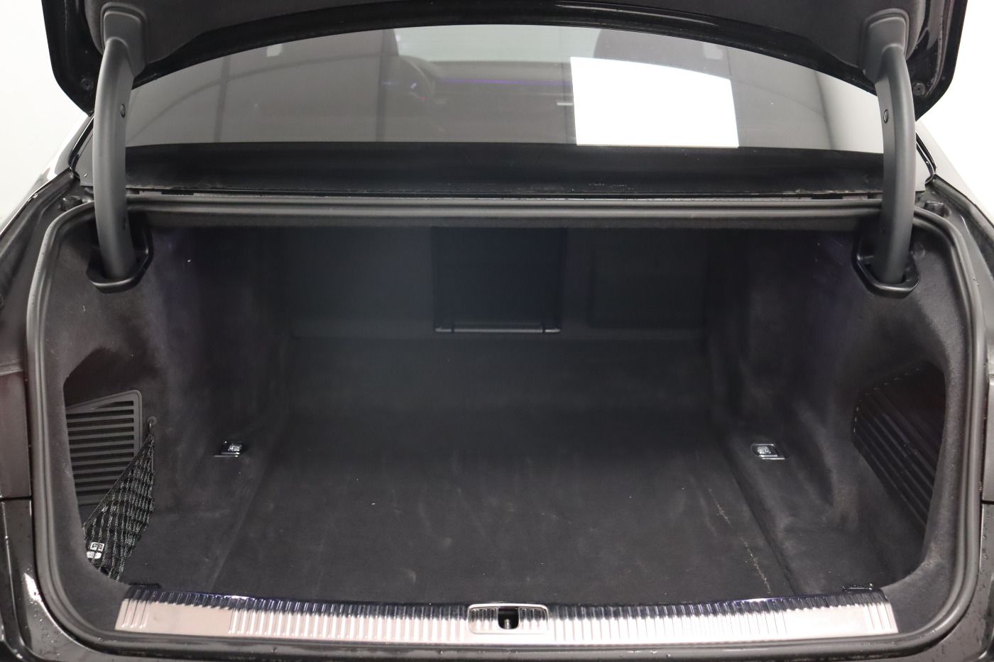 Audi A8 - Bild 20