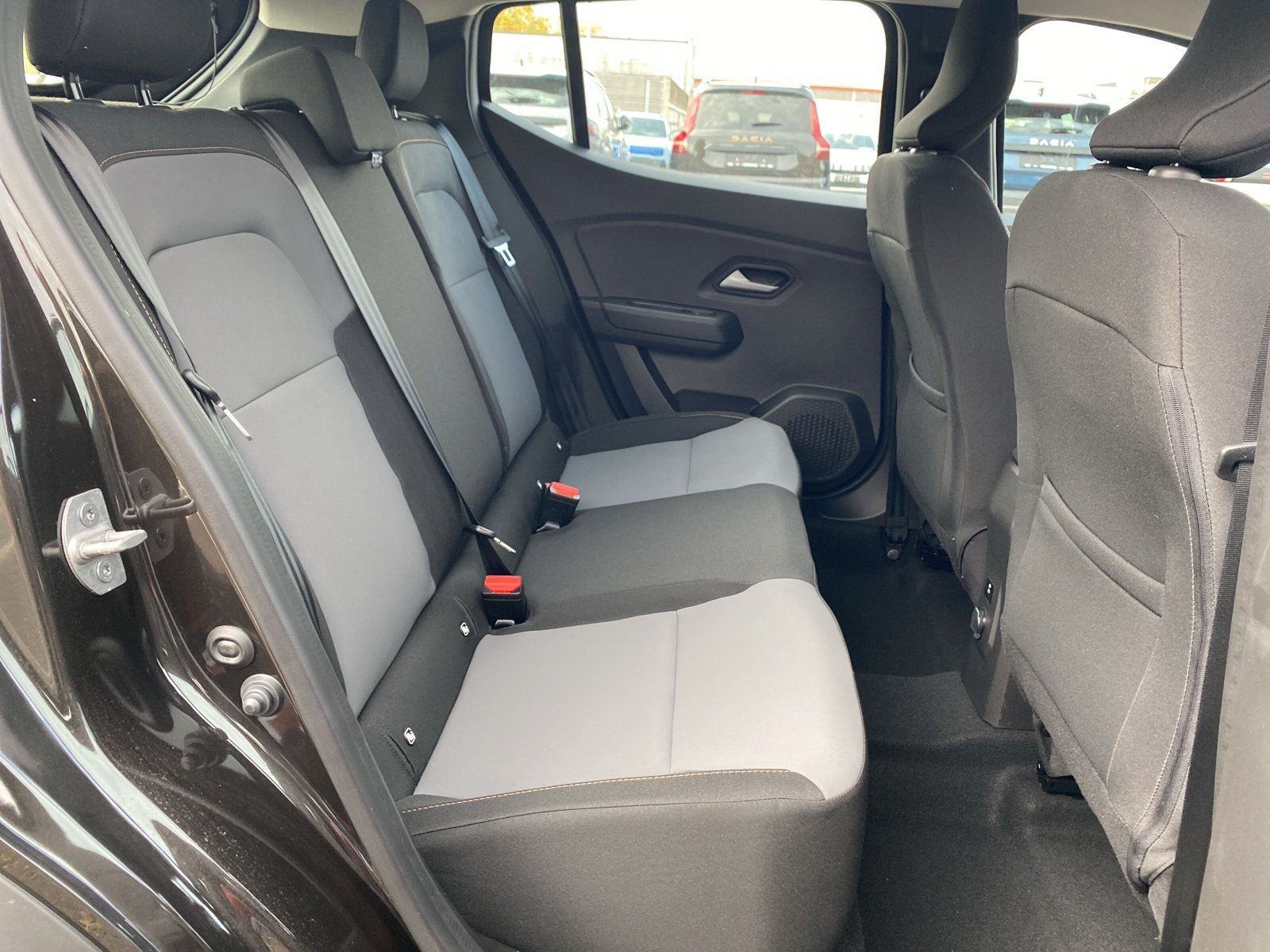 Dacia Sandero - Bild 12