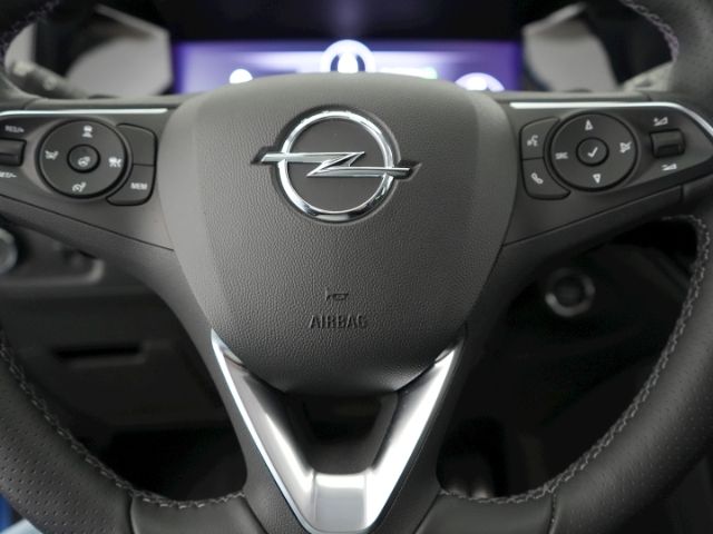 Grandland GSe PHEV 4X4 AT+AHK+LED+NAVI+360 GRAD 